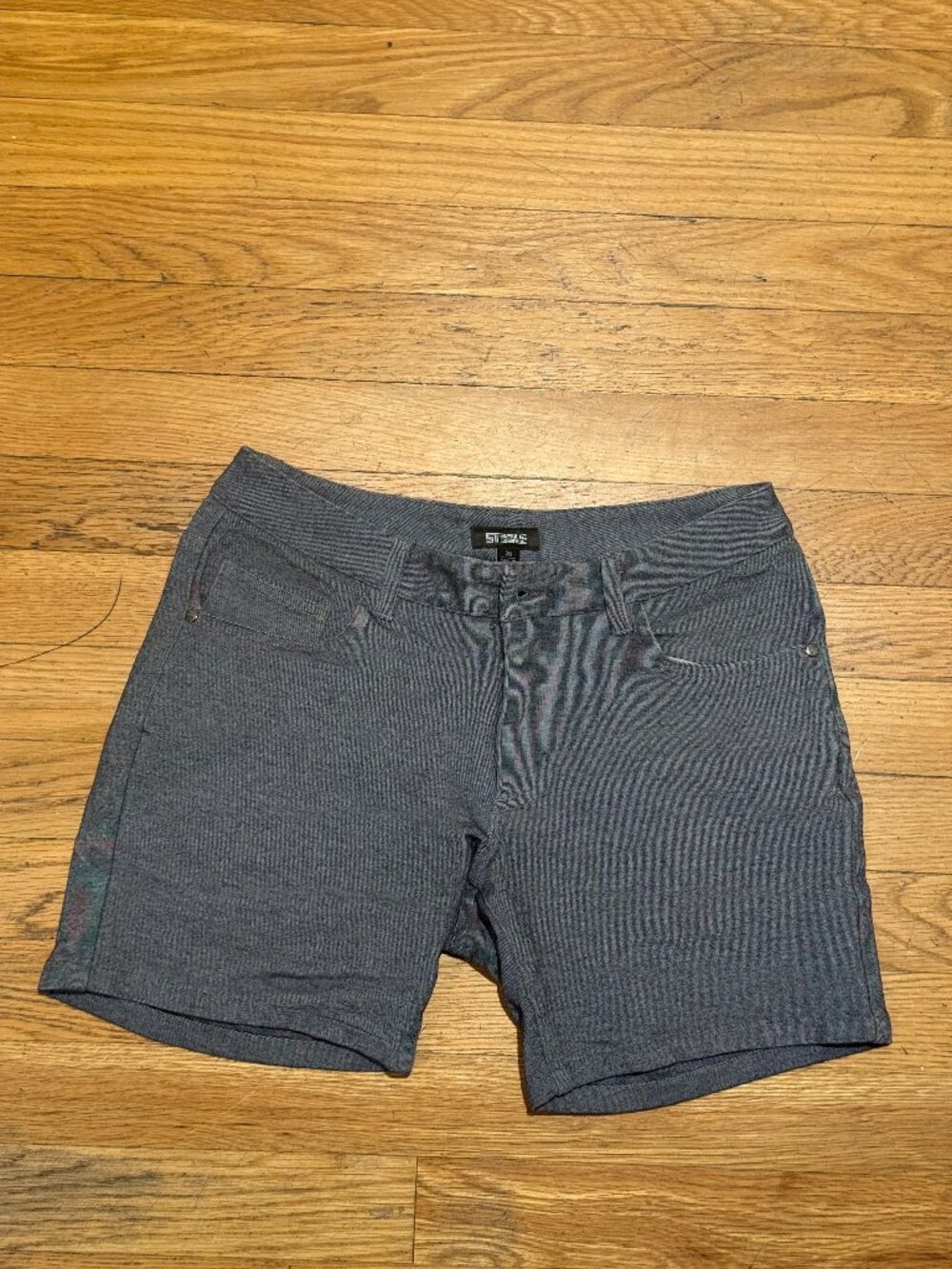 Gray/blue St33le shorts